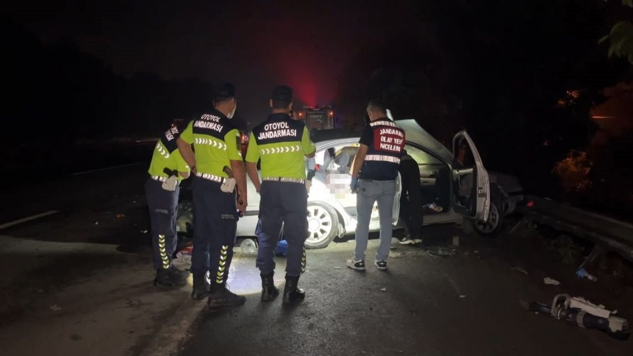 Araca tır çarptı: 1 çocuk öldü, 3 kişi yaralandı