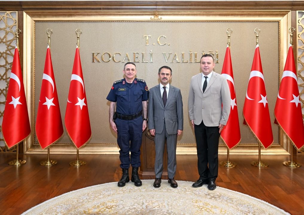 Jandarma Asayiş Vakfı Genel Müdürü E. J. Tuğgeneral İbrahim Güven’den Vali İlhami Aktaş'a Ziyaret
