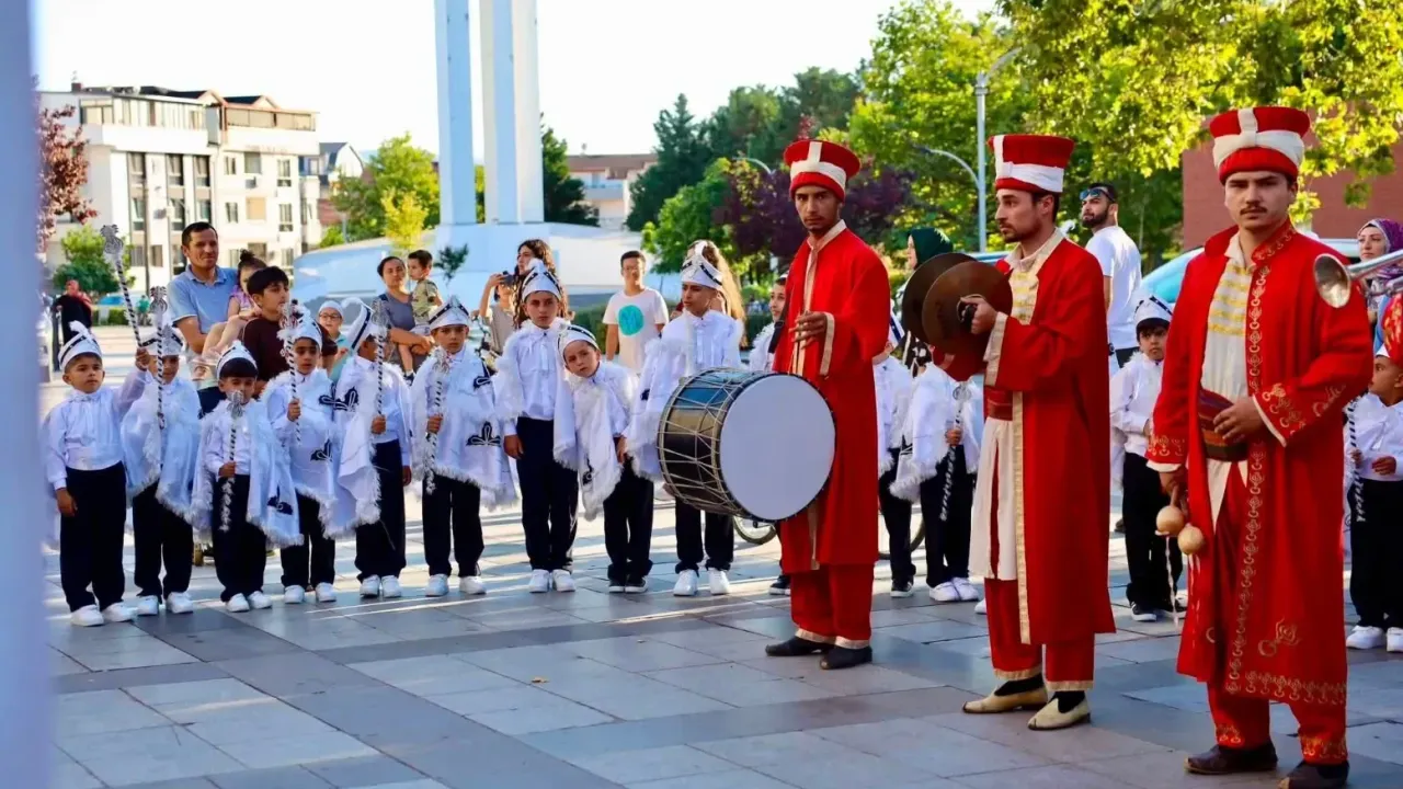 Körfez'de 62 çocuk için sünnet şöleni düzenlendi