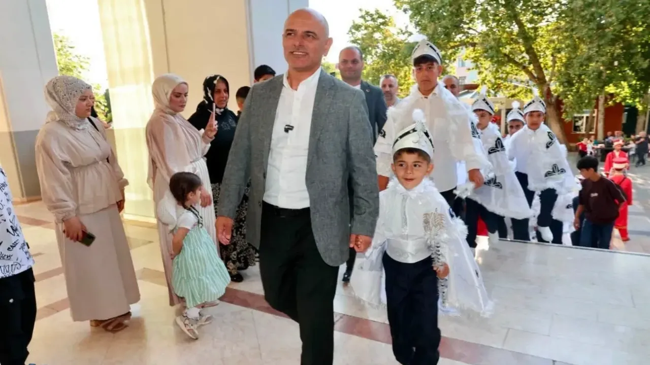 Körfez'de 62 çocuk için sünnet şöleni düzenlendi