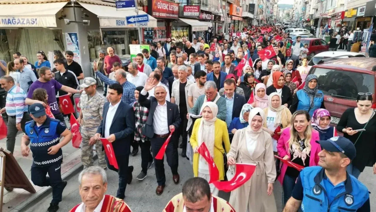 Körfez'de 52. Altın Kiraz Kültür ve Sanat Festivali coşkusu başlıyor