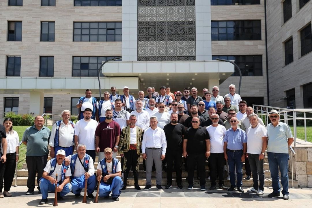 Tarihi Namazgâh Yağlı Pehlivan Güreşleri Öncesi Kandıra'da Davet Turu