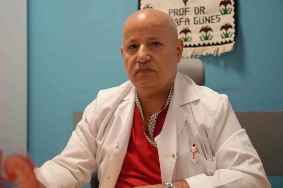 Kocaeli Şehir Hastanesi'nde doktorlar gözlerine inanamadı: 6,5 kilogramlık tümör çıkarıldı