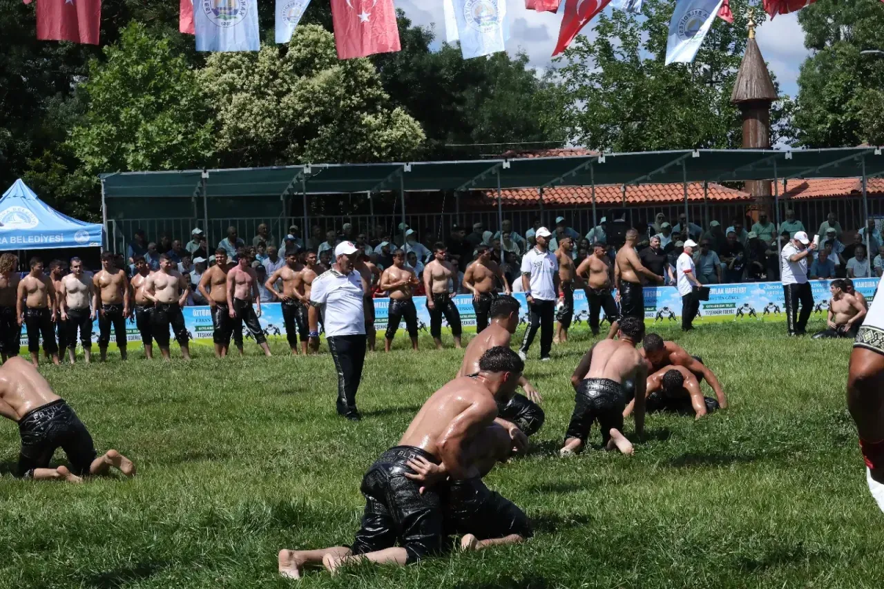Tarihi Namazgâh Güreşleri İzleyicilerden Tam Not Aldı