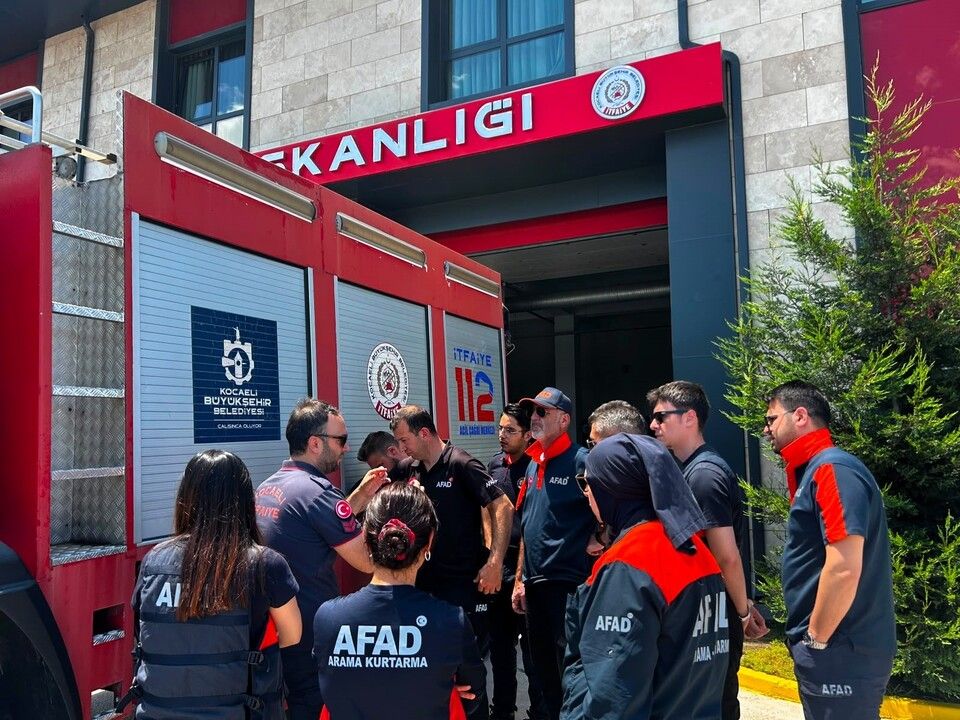 Kocaeli İtfaiyesi’nden AFAD’a hayat kurtaracak eğitim