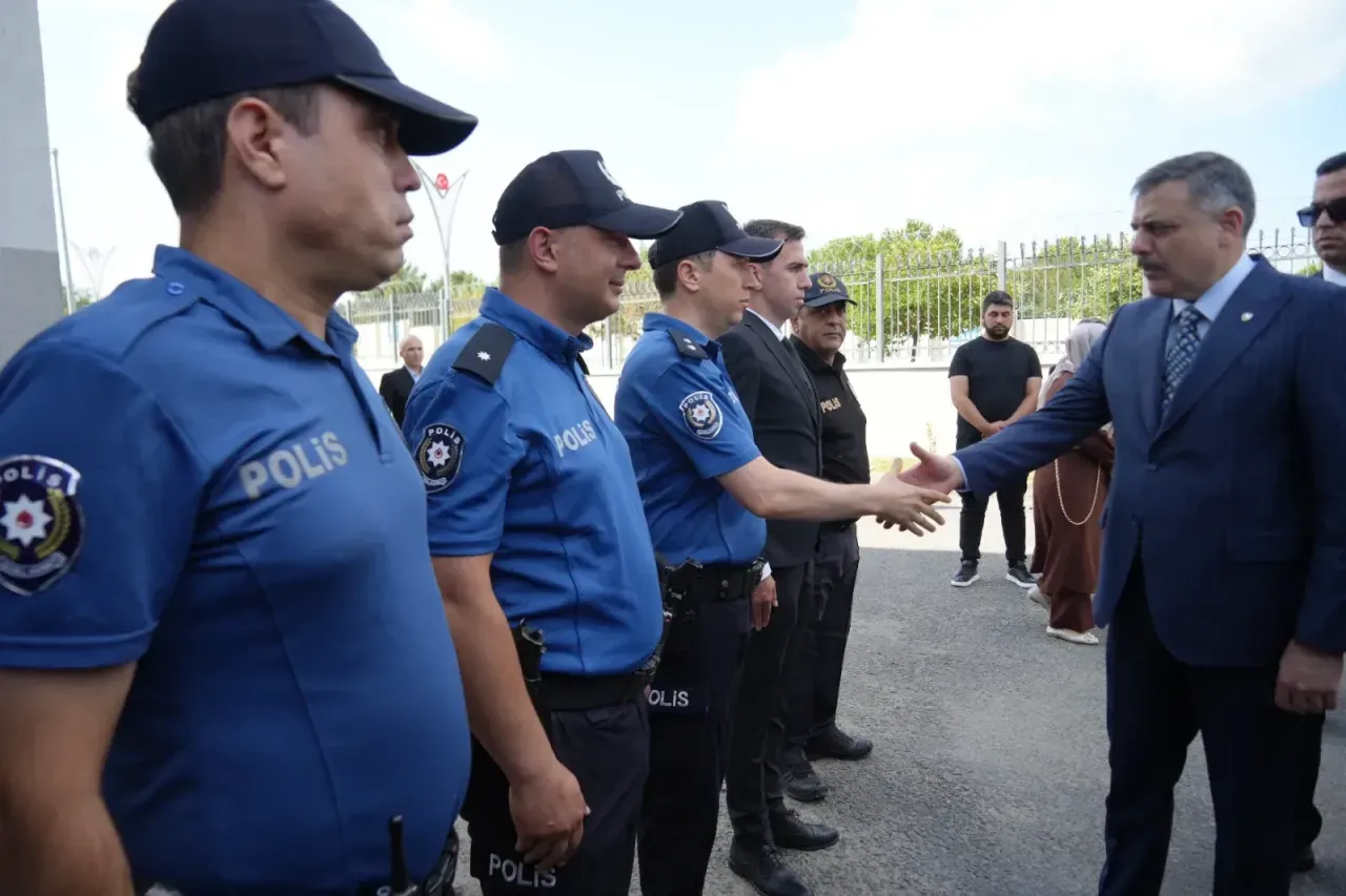 Bakan Çiftçi Kocaeli’den duyurdu: Sokak hayvanları için yeni hedef açıklandı