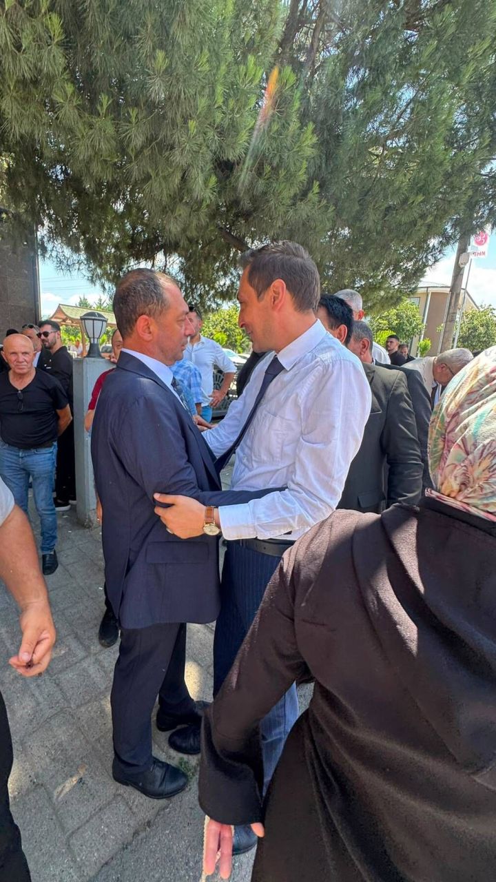 MHP İzmit'ten kongreleri gerçekleşen ilçelere destek!