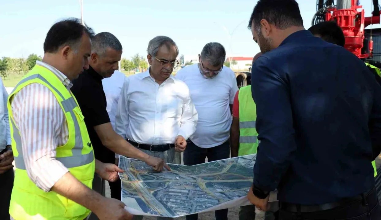 Hayri Baraçlı Gebze’de sahaya indi: Dev projeleri yerinde inceledi