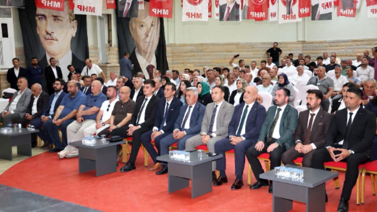 MHP Kandıra'da Güngör Gödek Dönemi Resmen Başladı