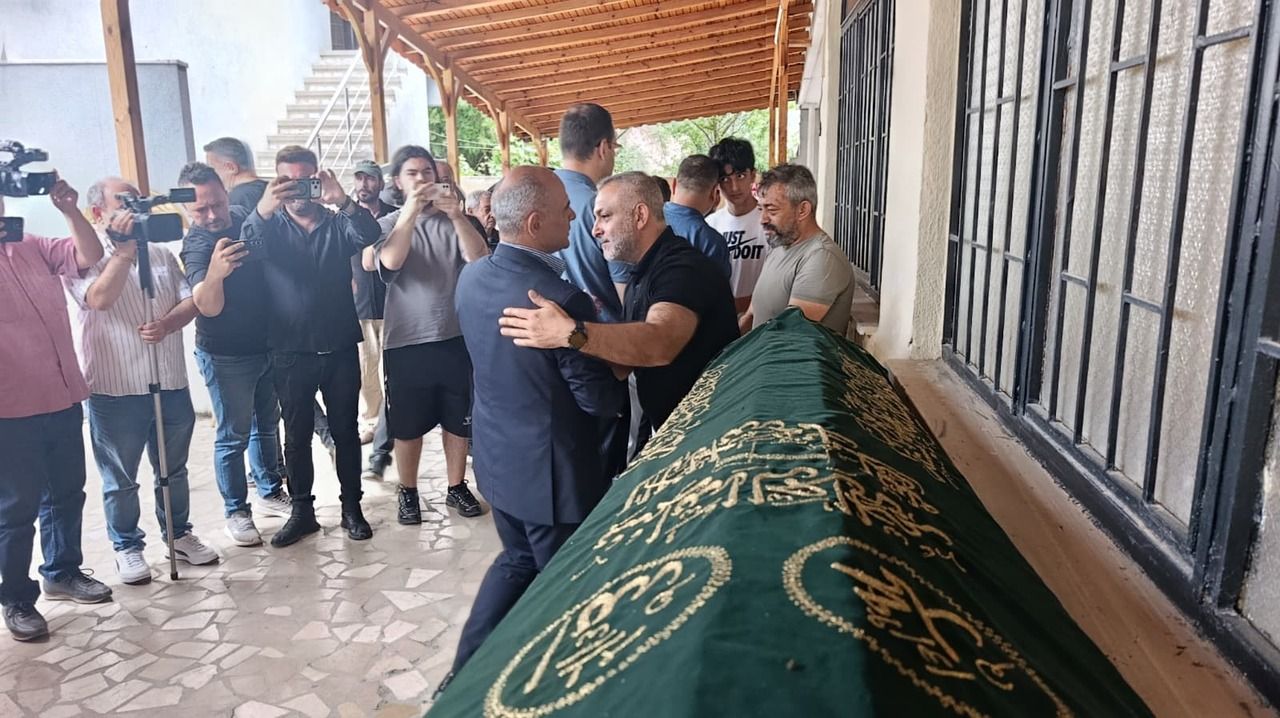 Savaş Çakar Son Yolculuğuna Uğurlandı