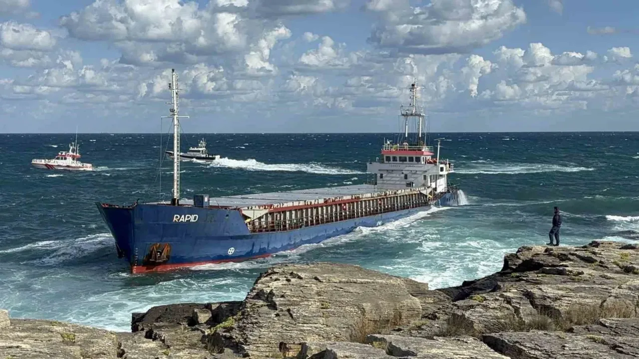 Karaya oturan 
