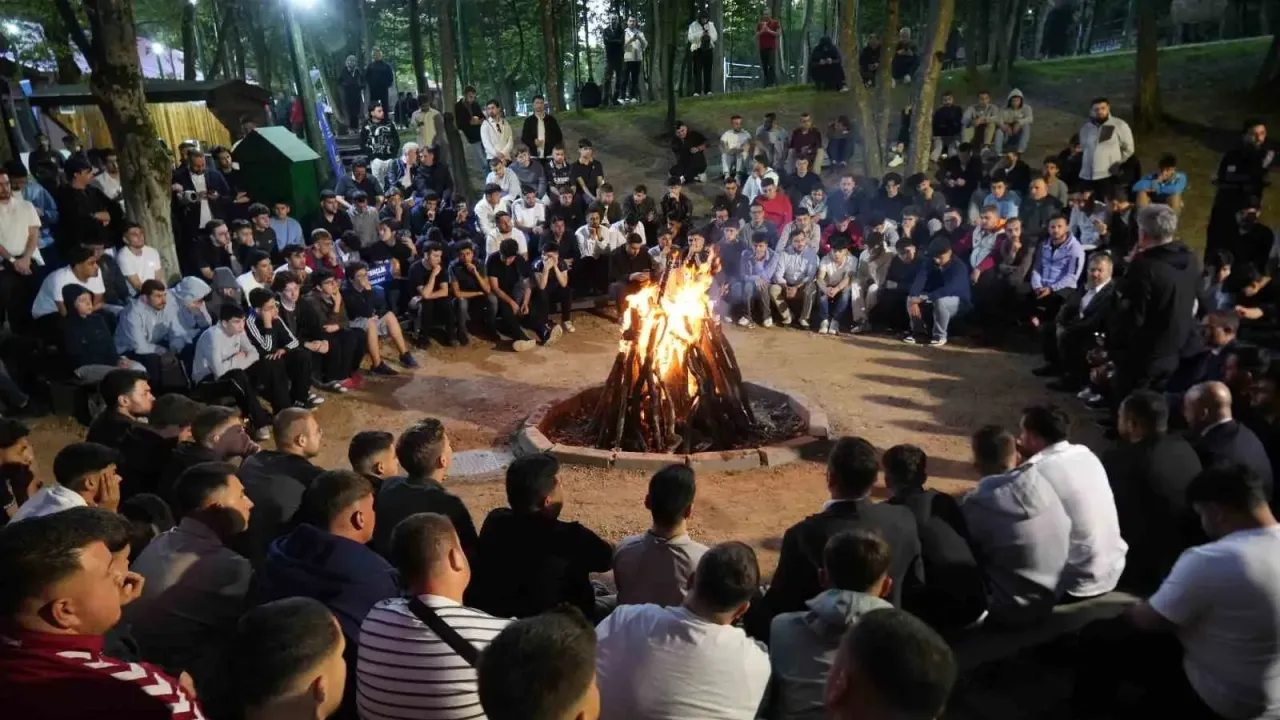 AK Parti'nin İnsan Hakları Kampı Kocaeli'nde başladı