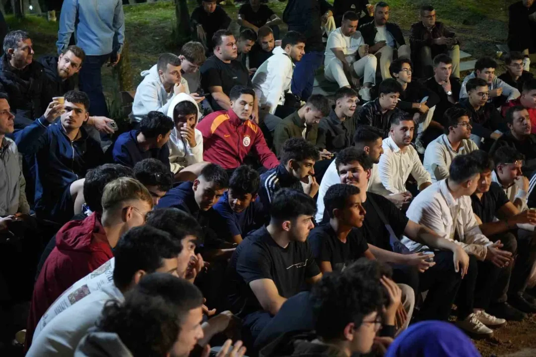 AK Parti'nin İnsan Hakları Kampı Kocaeli'nde başladı