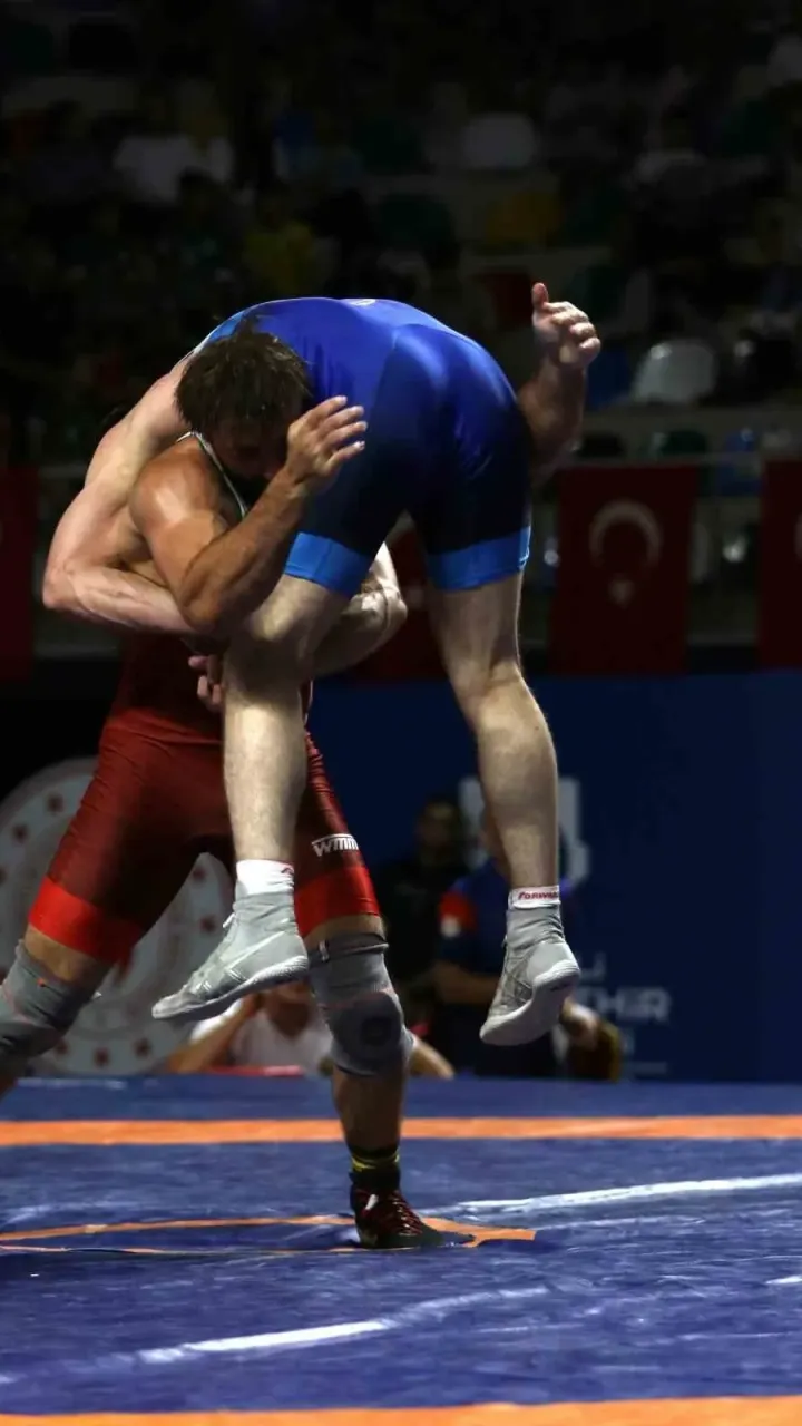 Hasan Gemici ve Gazanfer Bilge Güreş Turnuvası’nda ikinci gün devam ediyor