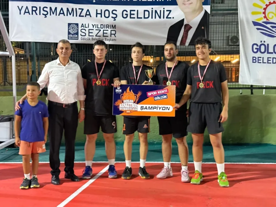 Gölcük’te basketbol şöleni sona erdi: 102 takım parkede buluştu