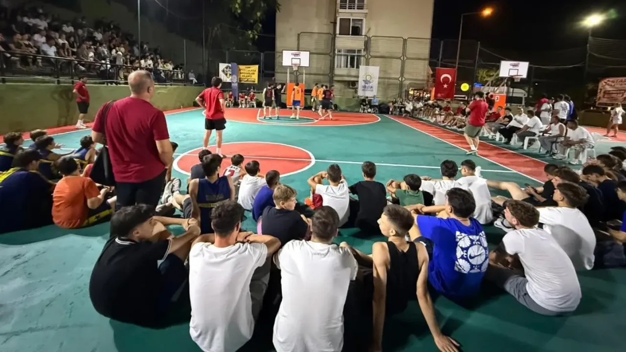 Gölcük’te basketbol şöleni sona erdi: 102 takım parkede buluştu