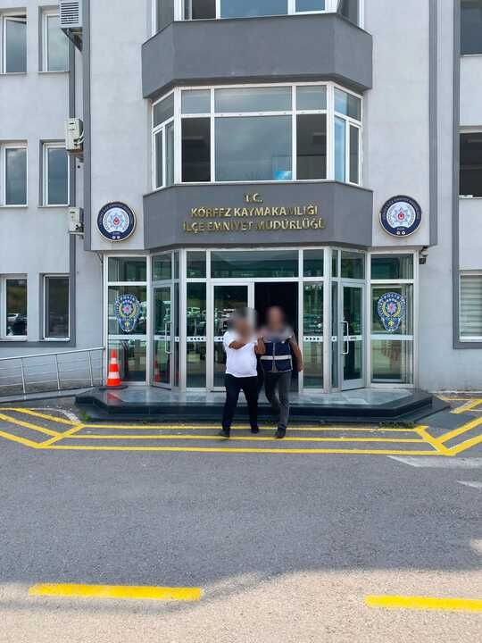Kocaeli polisi düğmeye bastı! Kesinleşmiş hapis cezaları bulunan 3 kişi yakalandı
