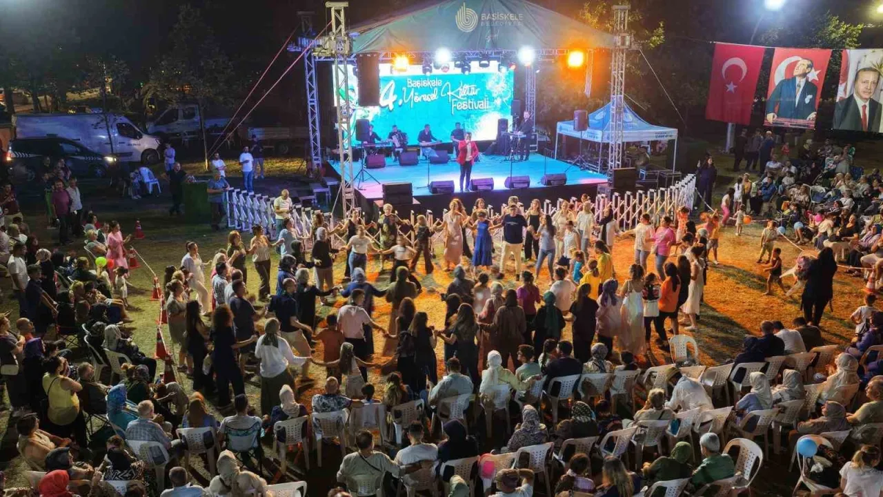 Başiskele’de kültür şöleni! Türkiye’nin dört bir yanı sahilde buluştu