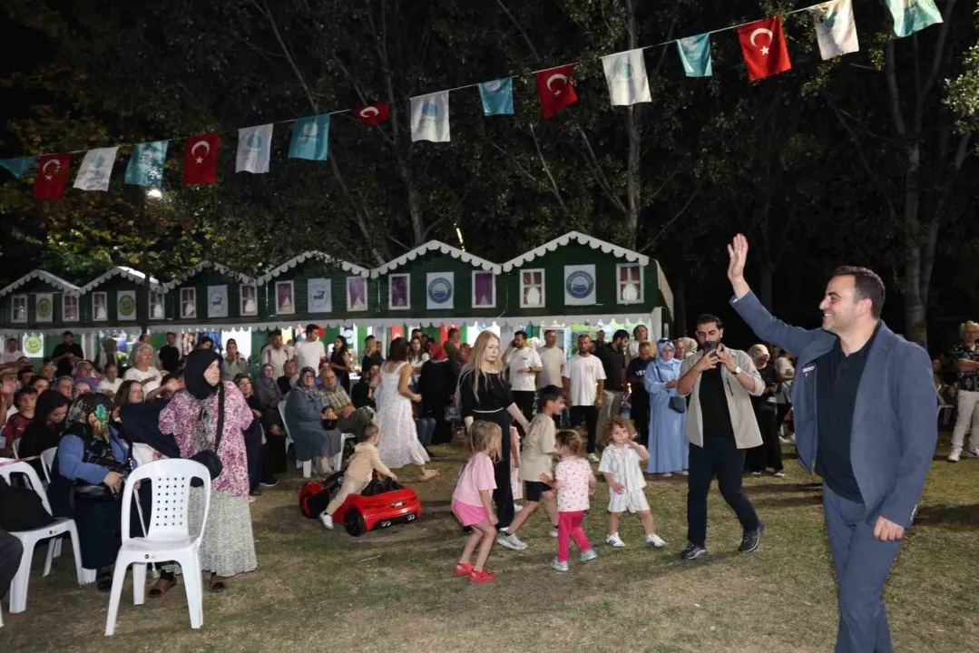 Başiskele’de kültür şöleni! Türkiye’nin dört bir yanı sahilde buluştu