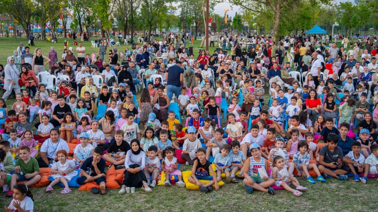 Kocaeli’de yaz coşkusu final yaptı: Binlerce kişi Millet Bahçesi’nde buluştu