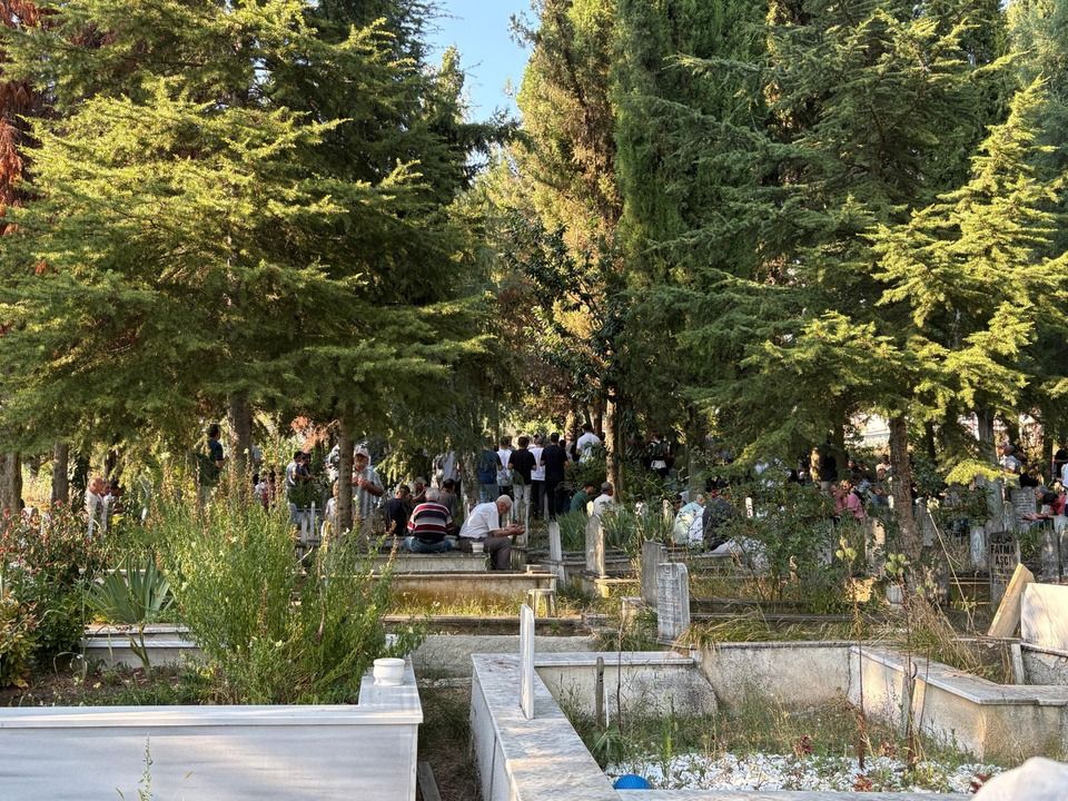 Eşme, Emir Oktay'ı Gözyaşlarıyla Uğurladı