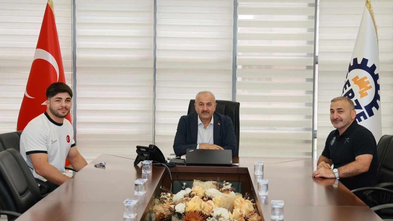Güreşçi Alperen Tokgöz Akdeniz Oyunları’nda Türkiye’yi temsil edecek