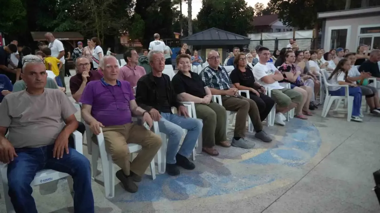 Hayatını kaybeden dalgıç için 12 takım sahaya çıktı