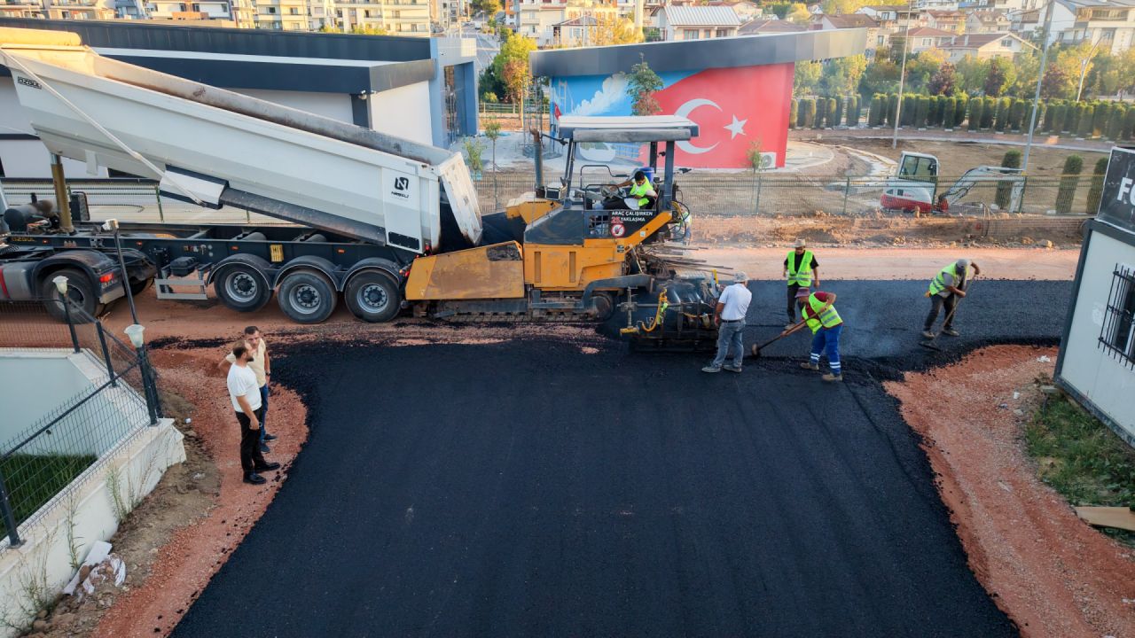 Başiskele’nin Sokaklarında Üstyapı Mesaisi